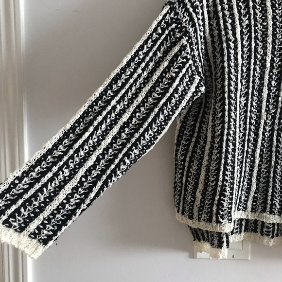 $15 for 3 ✨ knit sweater - Picture 4 of 11
